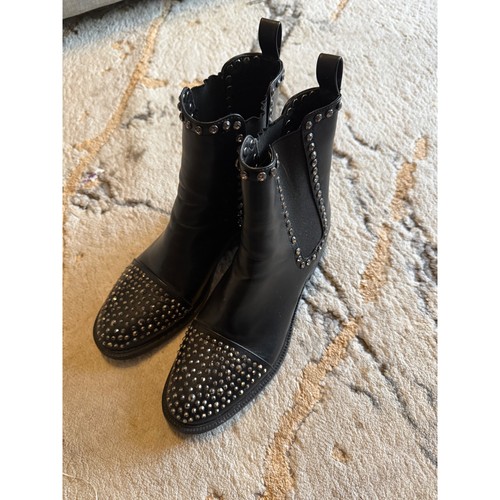 Azalea wang black - studded, cap